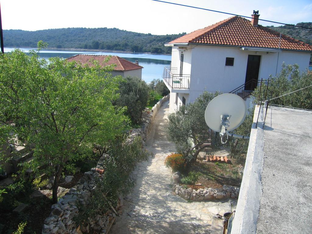 Holiday Home Zeljana Kaprije Exterior foto
