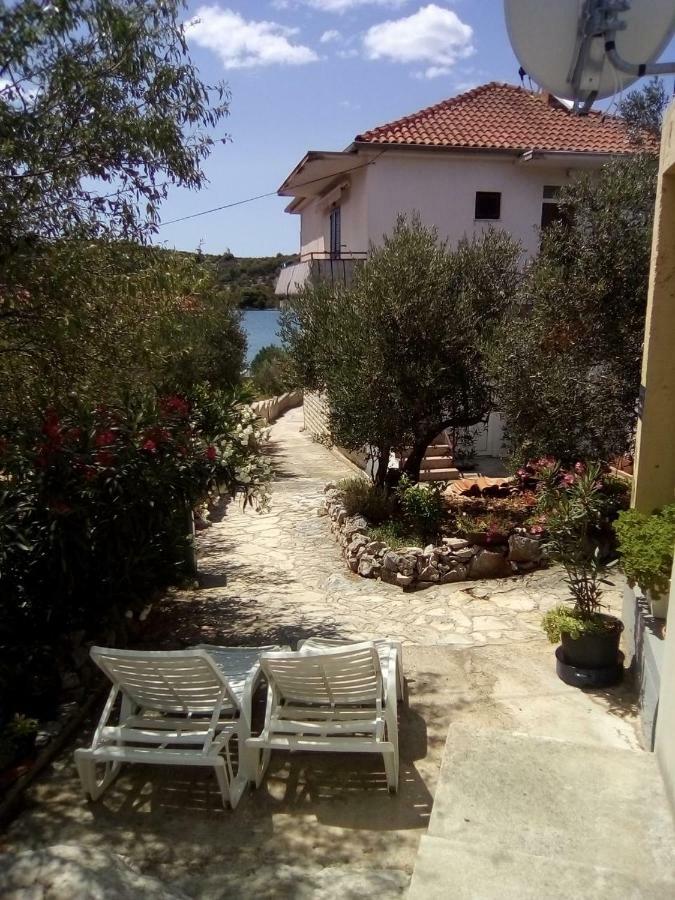 Holiday Home Zeljana Kaprije Exterior foto